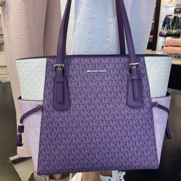 Michael Kors Handbags - MICHAEL KORS Voyager Lg Color-Block Signature Logo Shoulder Tote Bag
Dark Purple
